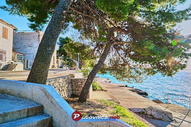 Апартаменты Apartman Lucana Трибунь Экстерьер фото